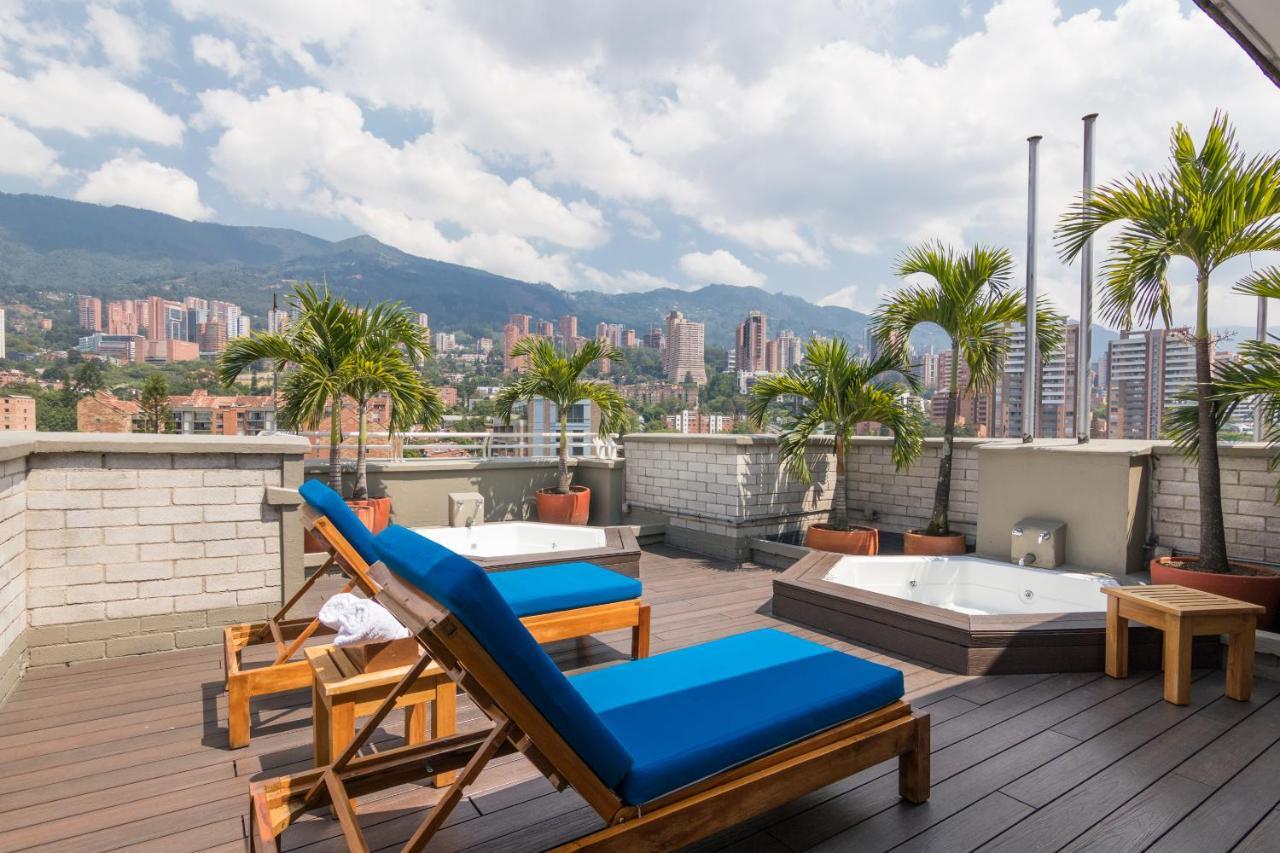 Apartamentos Poblado Alejandria By Housy Host Medellin Bagian luar foto
