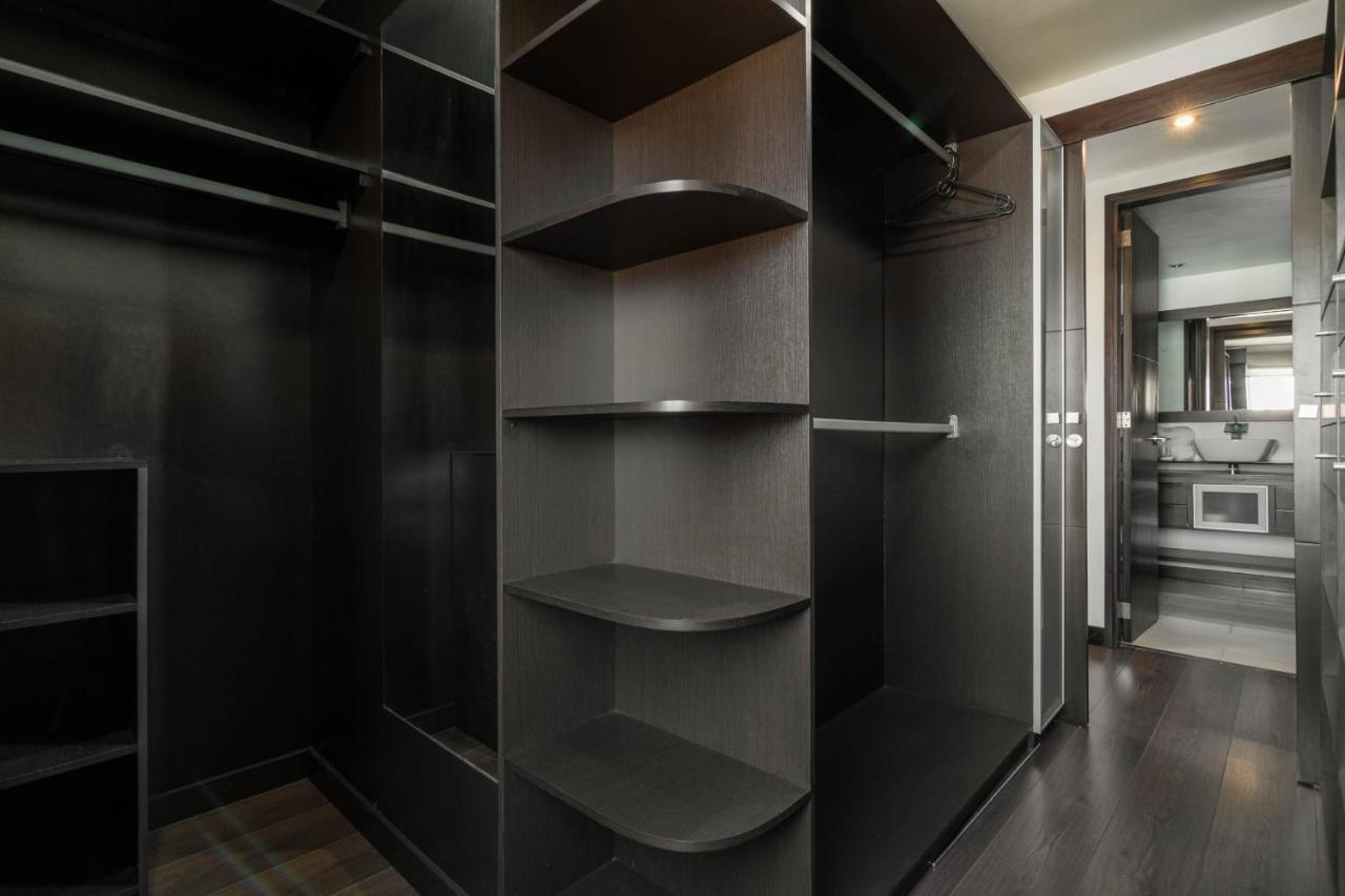 Apartamentos Poblado Alejandria By Housy Host Medellin Bagian luar foto